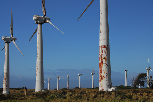 abandoned_wind_farm_hawaii.jpg